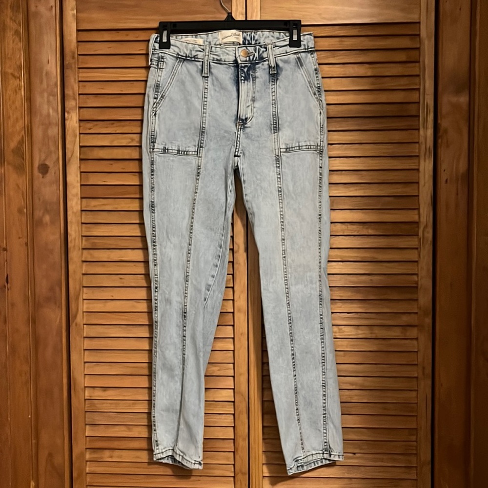 Universal thread jeans